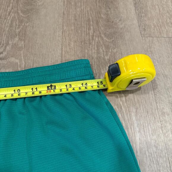 Umbro basketball shorts Size XS NWOT - Picture 2 of 5